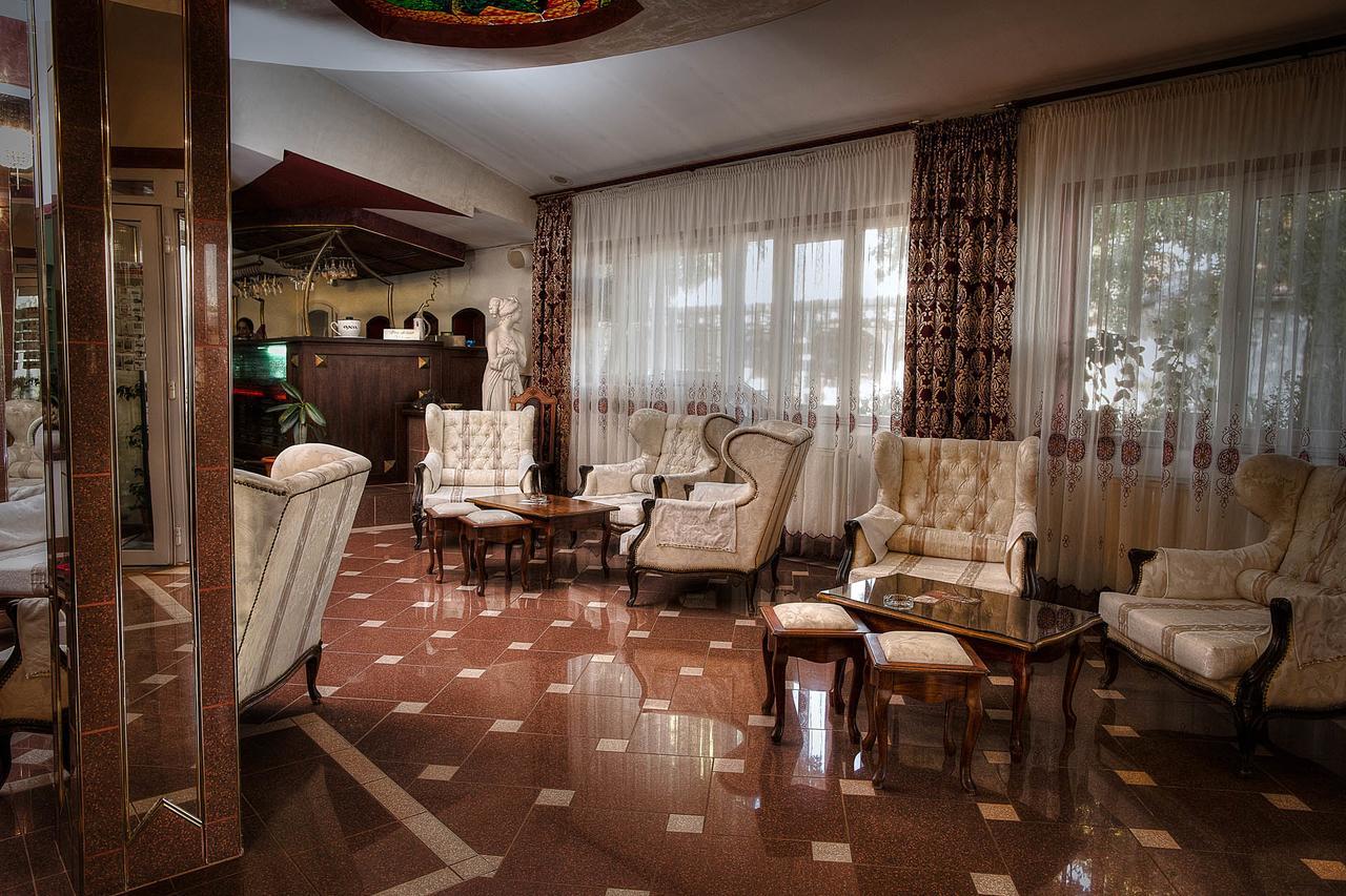 Hotel Roco Izvin Exterior foto